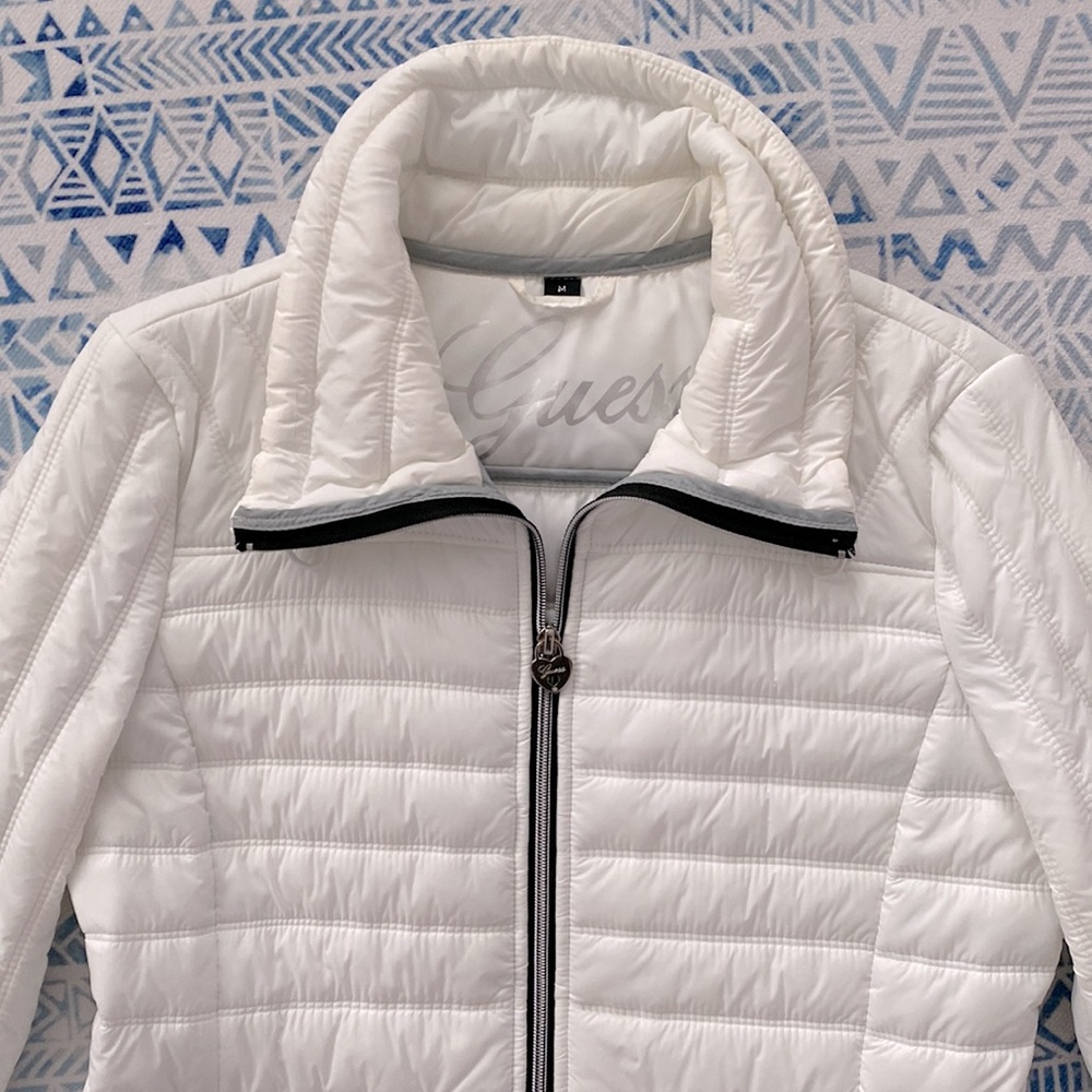 🌟Guess White Quilted Puffer Jacket🌟 - Picture 2 of 7